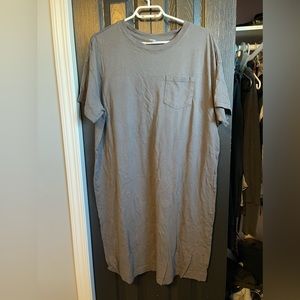 Old navy Tshirt dress with pocket. Worn once